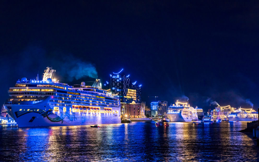 The spectacular cruise ship sailings