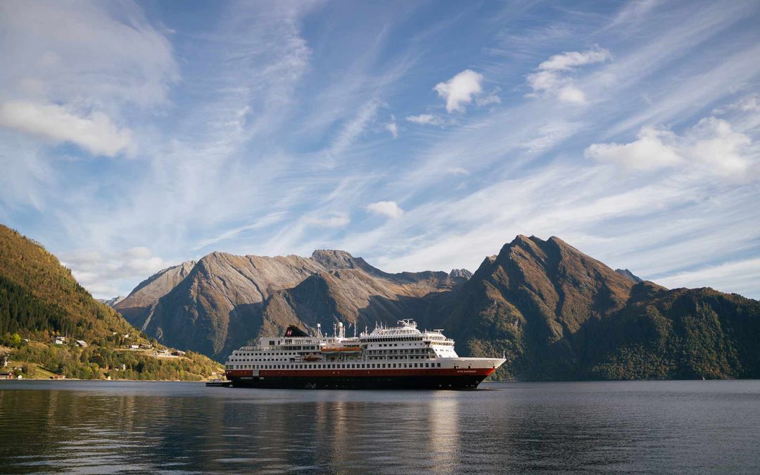 Outdoor-Guide Silvia Furtwängler/Hurtigruten Expeditions