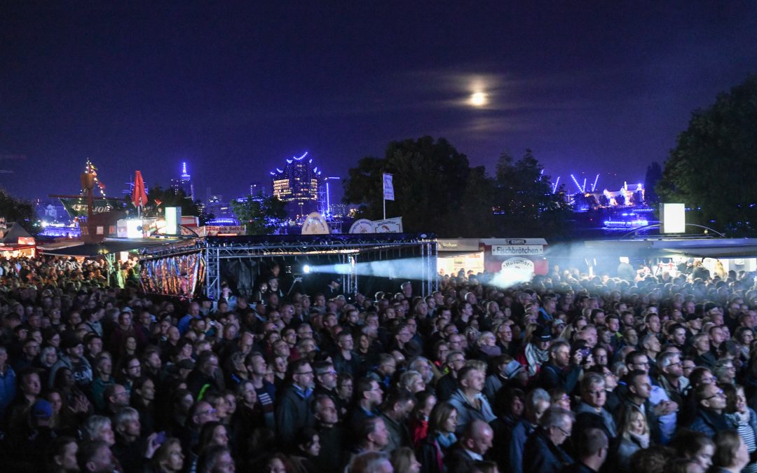 Das Programm unserer Showbühne – präsentiert von ROCK ANTENNE Hamburg